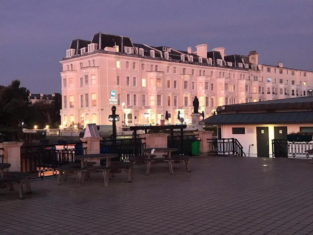 Best Western Clifton Hotel Folkestone Exterior photo